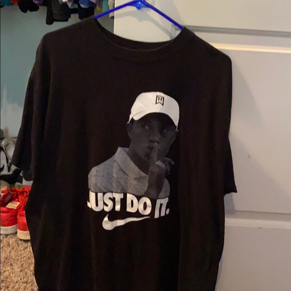 Black Tiger Woods “Just Do It” t shirt.